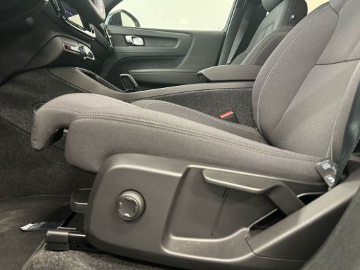 Volvo  XC40 Volvo Single Motor Extended Range Plus 82 kWh | Achteruitrijcamera | Apple Carplay/Android Auto|t... ActivLease financial lease