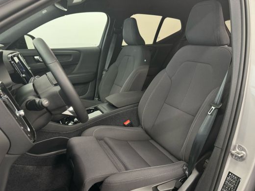 Volvo  XC40 Volvo Single Motor Extended Range Plus 82 kWh | Achteruitrijcamera | Apple Carplay/Android Auto|t... ActivLease financial lease