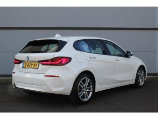 BMW 1-serie 118i Executive Edition automaat | Navi | Carplay | Clima | Led | Cruise | Komt binnenkort binnen!...