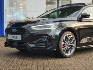 Ford Focus Wagon 1.0 EcoBoost Hybrid ST Line X