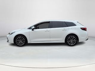 Toyota Corolla Touring Sports 2.0 High Power Hybrid First Edition Toyota Corolla Touring Sports Hybrid 200 Business Plus Model ...