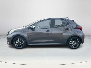 Toyota Yaris 1.5 Hybrid Dynamic | 06-10141018 Voor meer informatie