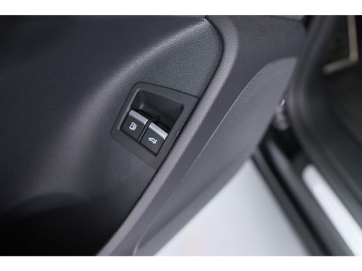 Audi Q8 60 TFSI e quattro Pro Line S Competition | Valcona | Panoramadak | Carbon | HUD | Trekhaak | Pano... ActivLease financial lease