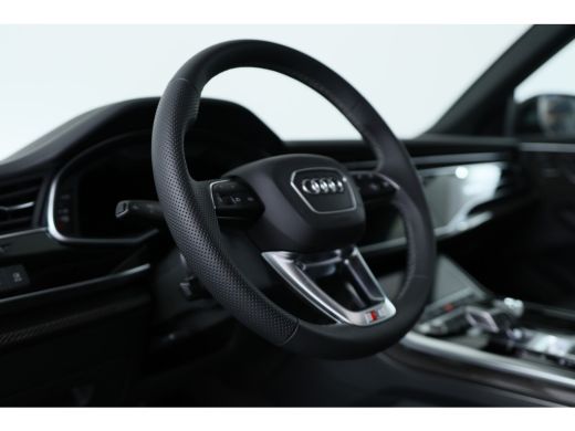 Audi Q8 60 TFSI e quattro Pro Line S Competition | Valcona | Panoramadak | Carbon | HUD | Trekhaak | Pano... ActivLease financial lease