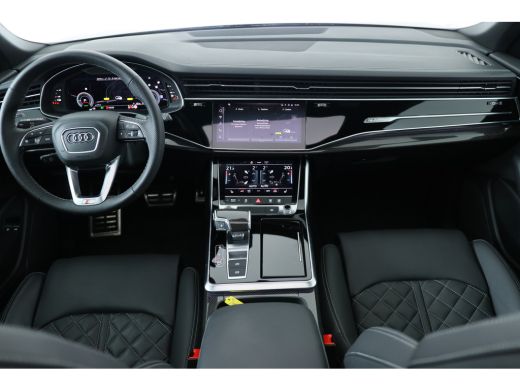 Audi Q8 60 TFSI e quattro Pro Line S Competition | Valcona | Panoramadak | Carbon | HUD | Trekhaak | Pano... ActivLease financial lease