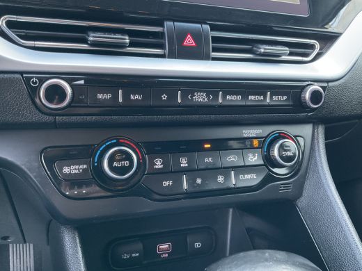 Kia Niro 1.6 GDi PHEV DynamicLine Carplay Stoel.Stuurverw. Nav/Cam Plug in ActivLease financial lease