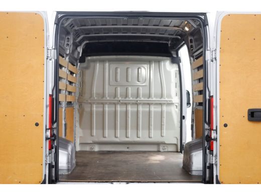Peugeot Boxer 2.2 BlueHDi 140pk L2H2 Premium Airco/Navi/Camera 01-2022 ActivLease financial lease