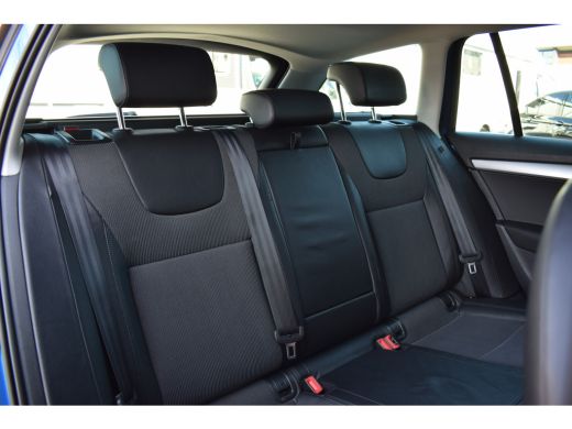 Skoda Octavia Combi 1.0 TSI Greentech Ambition Business | Automaat | Pano | CarPlay | Half Leer ActivLease financial lease