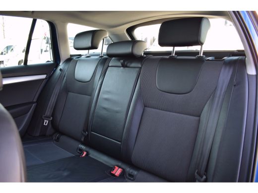Skoda Octavia Combi 1.0 TSI Greentech Ambition Business | Automaat | Pano | CarPlay | Half Leer ActivLease financial lease