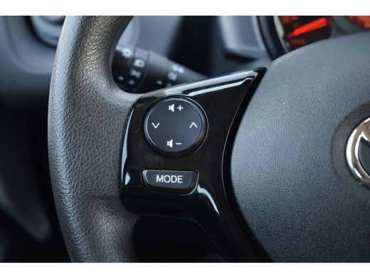 Toyota Aygo 1.0 VVT-i x-fun | Airco | Cruise | Elektrische Ramen ActivLease financial lease