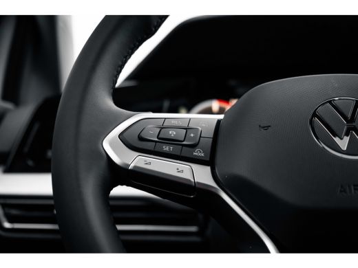 Volkswagen Golf 1.5 eHybrid Life Edition ActivLease financial lease