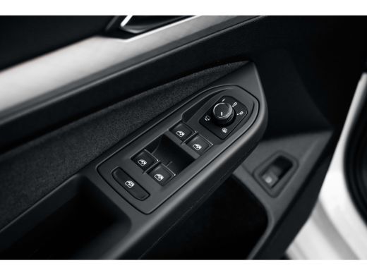 Volkswagen Golf 1.5 eHybrid Life Edition ActivLease financial lease