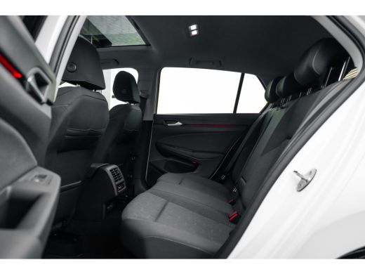 Volkswagen Golf 1.5 eHybrid Life Edition ActivLease financial lease