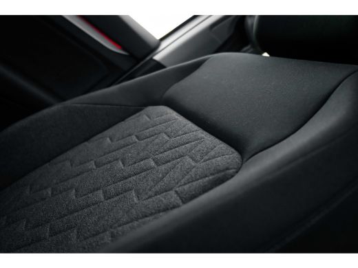 Volkswagen Golf 1.5 eHybrid Life Edition ActivLease financial lease