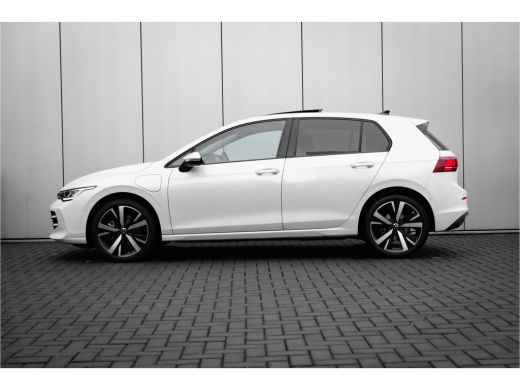 Volkswagen Golf 1.5 eHybrid Life Edition ActivLease financial lease