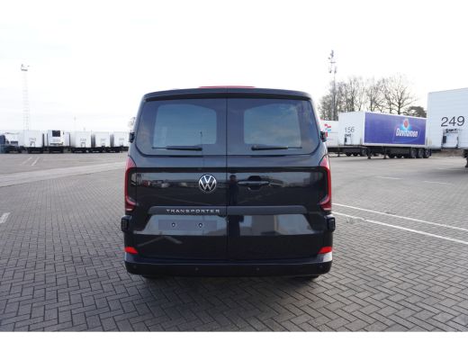 Volkswagen Transporter 2.0 TDI L1H1 28 Bulli 2.0 TDI L1H1 28 Bulli 150 pk Aut., Climatronic, Alarm, Navigatie, LED verli... ActivLease financial lease