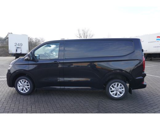 Volkswagen Transporter 2.0 TDI L1H1 28 Bulli 2.0 TDI L1H1 28 Bulli 150 pk Aut., Climatronic, Alarm, Navigatie, LED verli... ActivLease financial lease
