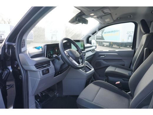 Volkswagen Transporter 2.0 TDI L1H1 28 Bulli 2.0 TDI L1H1 28 Bulli 150 pk Aut., Climatronic, Alarm, Navigatie, LED verli... ActivLease financial lease