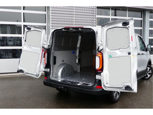 Volkswagen Transporter 2024 | PanAmericana | Automaat 150 pk | Trekhaak | Camera | Navi | Stoelverwarming ActivLease financial lease