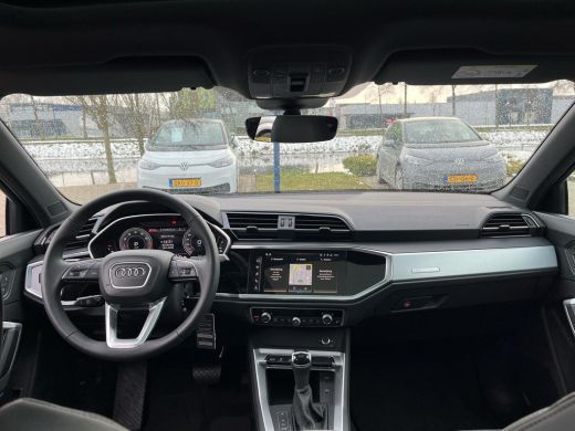 Audi Q3 Sportback 35 TFSI S Edition | Automaat | 150Pk | Pano Dak | Trekhaak wegklapbaar | Elec. klep | Automaat | ActivLease financial lease