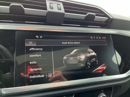 Audi Q3 Sportback 35 TFSI S Edition | Automaat | 150Pk | Pano Dak | Trekhaak wegklapbaar | Elec. klep | Automaat | ActivLease financial lease