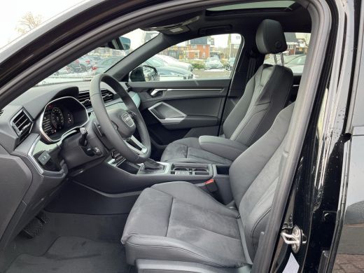Audi Q3 Sportback 35 TFSI S Edition | Automaat | 150Pk | Pano Dak | Trekhaak wegklapbaar | Elec. klep | Automaat | ActivLease financial lease