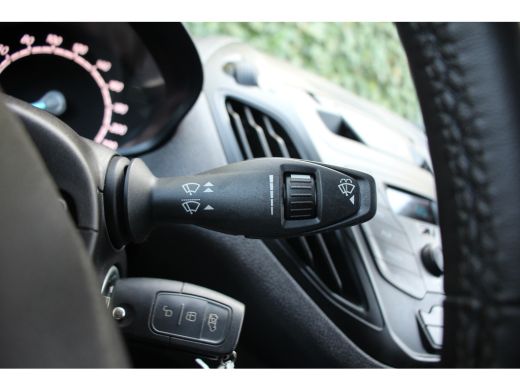 Ford Transit Courier 1.5 TDC I | NL-AUTO! | DEALER OH! | STOELVERWARMING | VERWARMDE VOORRUIT | CLIMA | CRUISE | BLUET... ActivLease financial lease