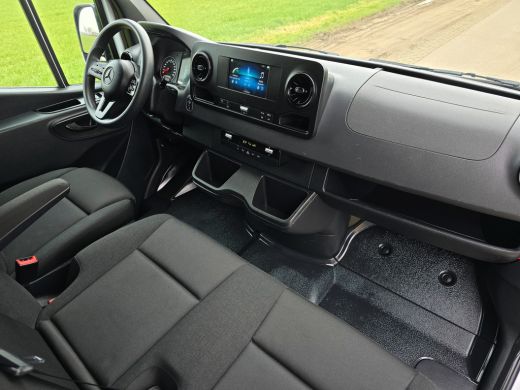 Mercedes Sprinter 317 CDI L2 H2 RWD - AUTOMAAT - 170 Pk - Euro 6 - MBUX - ParkeerCamera - StoelVerwarming ActivLease financial lease