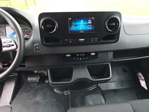 Mercedes Sprinter 317 CDI L2 H2 RWD - AUTOMAAT - 170 Pk - Euro 6 - MBUX - ParkeerCamera - StoelVerwarming ActivLease financial lease