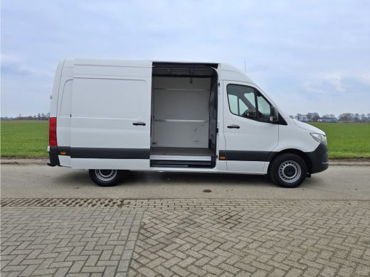 Mercedes Sprinter 317 CDI L2 H2 RWD - AUTOMAAT - 170 Pk - Euro 6 - MBUX - ParkeerCamera - StoelVerwarming ActivLease financial lease