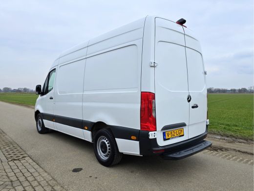 Mercedes Sprinter 317 CDI L2 H2 RWD - AUTOMAAT - 170 Pk - Euro 6 - MBUX - ParkeerCamera - StoelVerwarming ActivLease financial lease