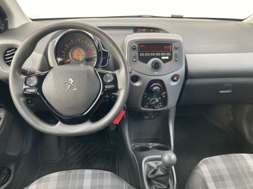 Peugeot 108 Peugeot Active Airco/ Breedstralers voor / centrale vergrendeling ActivLease financial lease