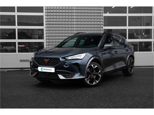 Seat Formentor 1.4 e-Hybrid VZ Performance 245 pk | Carplay | Stoel- en stuurverwarming | Camera