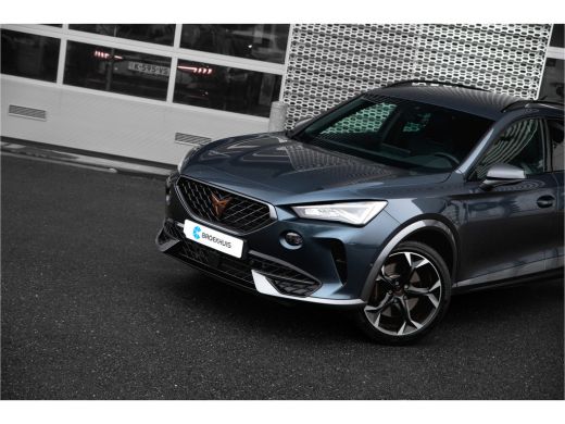 Seat Formentor 1.4 e-Hybrid VZ Performance 245 pk | Carplay | Stoel- en stuurverwarming | Camera ActivLease financial lease