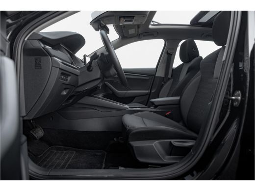 Skoda Octavia Combi 1.4 TSI iV PHEV Business Edition 204 pk | Panoramadak | Camera | Carplay ActivLease financial lease