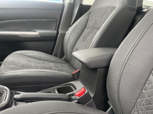 Suzuki Vitara 1.4 Boosterjet Style Smart Hybrid Stoelverwarming | Apple CarPlay & Android Auto | Navigatiesyste... ActivLease financial lease
