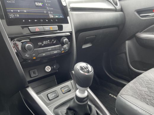 Suzuki Vitara 1.4 Boosterjet Style Smart Hybrid Stoelverwarming | Apple CarPlay & Android Auto | Navigatiesyste... ActivLease financial lease