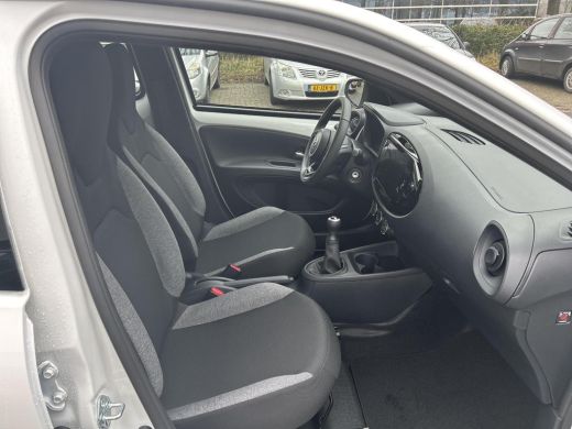 Toyota Aygo X 1.0 VVT-i MT Play | Nieuw uit Voorraad leverbaar | ActivLease financial lease