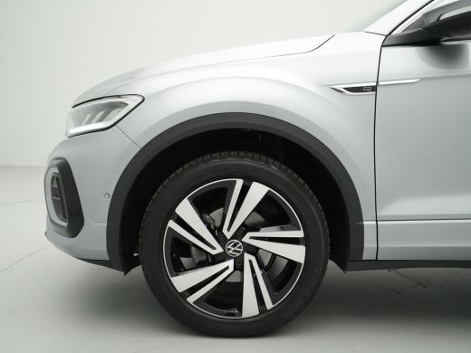 Volkswagen T-Roc 1.5 TSI 150pk DSG R-Line Navi via App Pdc Clima Lm Velgen 301 ActivLease financial lease