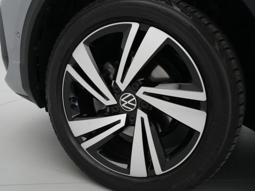 Volkswagen T-Roc 1.5 TSI 150pk DSG R-Line Navi via App Pdc Clima Lm Velgen 301 ActivLease financial lease