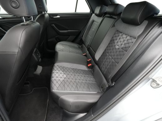 Volkswagen T-Roc 1.5 TSI 150pk DSG R-Line Navi via App Pdc Clima Lm Velgen 301 ActivLease financial lease