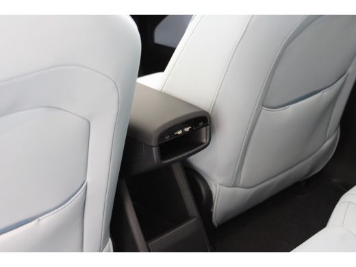 Volvo  EX30 Volvo Twin Performance 428PK Ultra 69kWh | 20'' Velgen | Getint Glas | Stoelverw | Panoramadak ActivLease financial lease