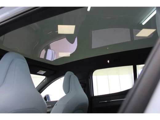 Volvo  EX30 Volvo Twin Performance 428PK Ultra 69kWh | 20'' Velgen | Getint Glas | Stoelverw | Panoramadak ActivLease financial lease