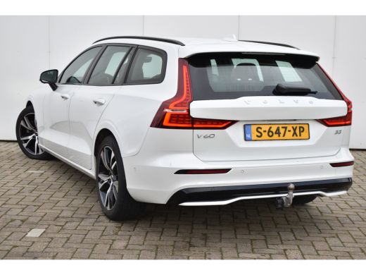 Volvo  V60 Volvo B3 Plus Dark | HarmanKardon | 360°Camera | Trekhaak ActivLease financial lease