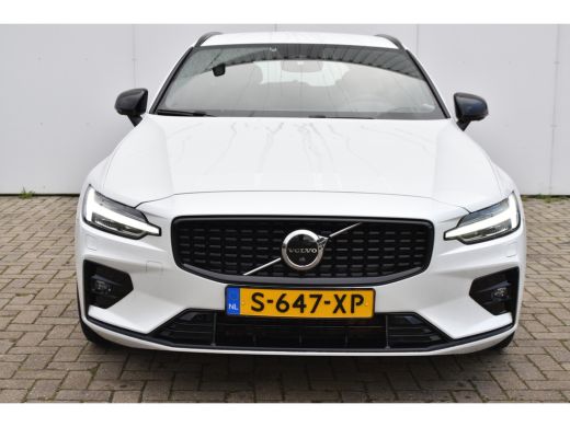 Volvo  V60 Volvo B3 Plus Dark | HarmanKardon | 360°Camera | Trekhaak ActivLease financial lease