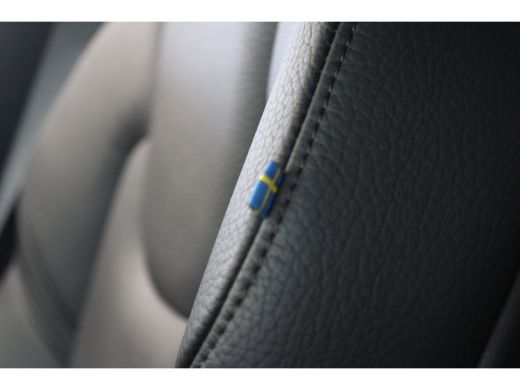 Volvo  V60 Volvo T6 350PK Plus Dark | Stuur- + stoelverwarming | Elektr. Stoelen | Keyless | Camera ActivLease financial lease