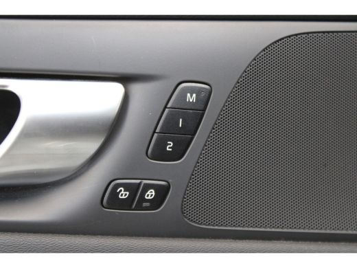Volvo  V60 Volvo T6 350PK Plus Dark | Stuur- + stoelverwarming | Elektr. Stoelen | Keyless | Camera ActivLease financial lease