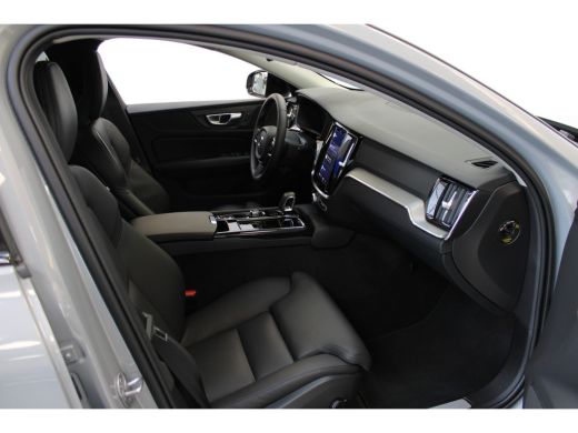 Volvo  V60 Volvo T6 350PK Plus Dark | Stuur- + stoelverwarming | Elektr. Stoelen | Keyless | Camera ActivLease financial lease