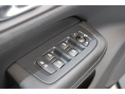 Volvo  V60 Volvo T6 350PK Plus Dark | Stuur- + stoelverwarming | Elektr. Stoelen | Keyless | Camera ActivLease financial lease