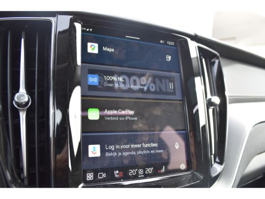 Volvo  XC60 Volvo Recharge T6 AWD Ultimate Dark |Trekhaak |CrystalWhite |Pano |LageKM! ActivLease financial lease